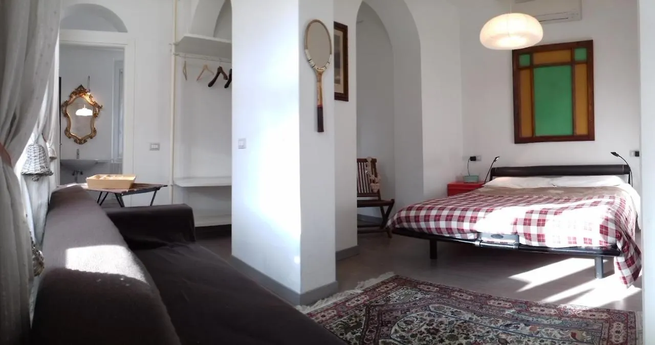 B&B Casa Cantoniera Côme 0*,  Italia